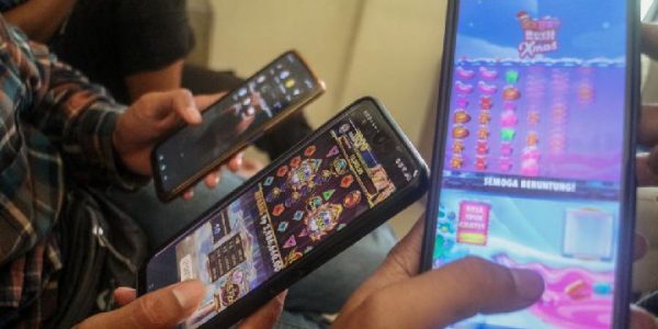 Rahasia Slot Online Maxwin: Menang Maksimal dengan Fitur Terbaik dan RTP Tinggi